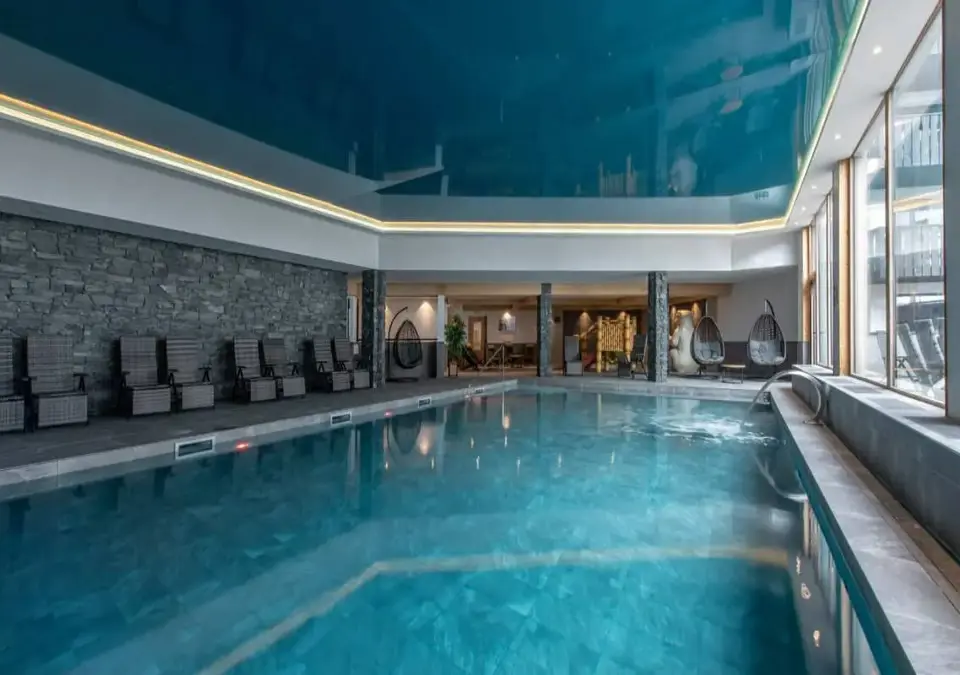 Alpaga-La Toussuire (©foudimages)-Indoor pool (1).webp