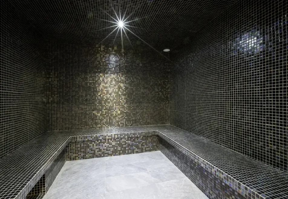 Serra Neva, Serre Chevalier (self catered apartments) - Steam room