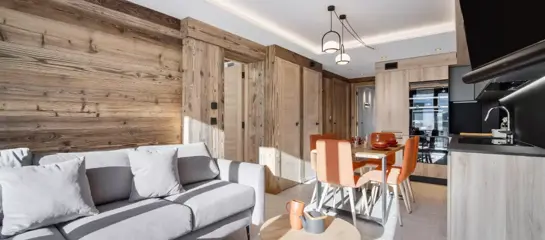 Quartz 201 – 2 bedroom apartment sleeping 4/6 (c.65m2):