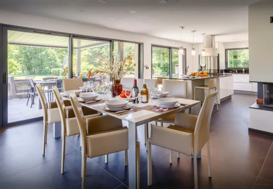 Chalet Lomatika, Lake Annecy (self catered chalet) - Open plan kitchen/diner