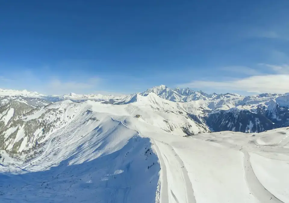 Notre Dame de Bellecombe Val d'Arly-Ski area (1).webp