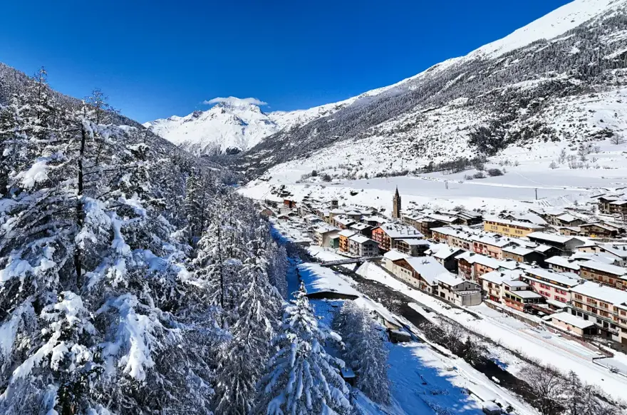 Val Cenis ski village.webp