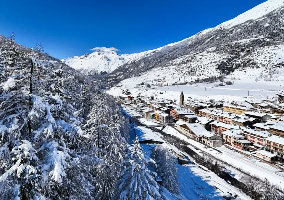 Val Cenis ski village.webp