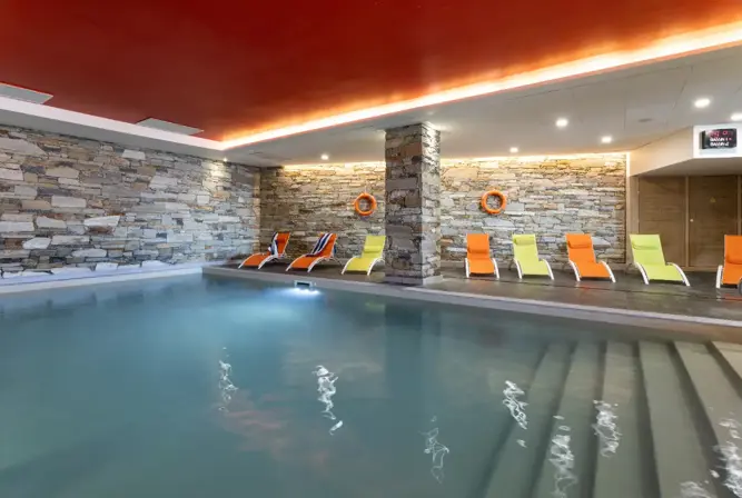 Roc Noir-La Rosiere-Pool (SAMANTHA HENDERSON PHOTOGRAPHY) (2).webp