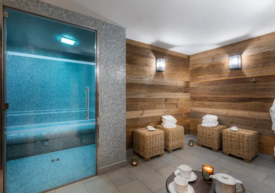 Chalets du Jardin Alpin-Val d'Isere (ManuReyboz) Steam room.webp
