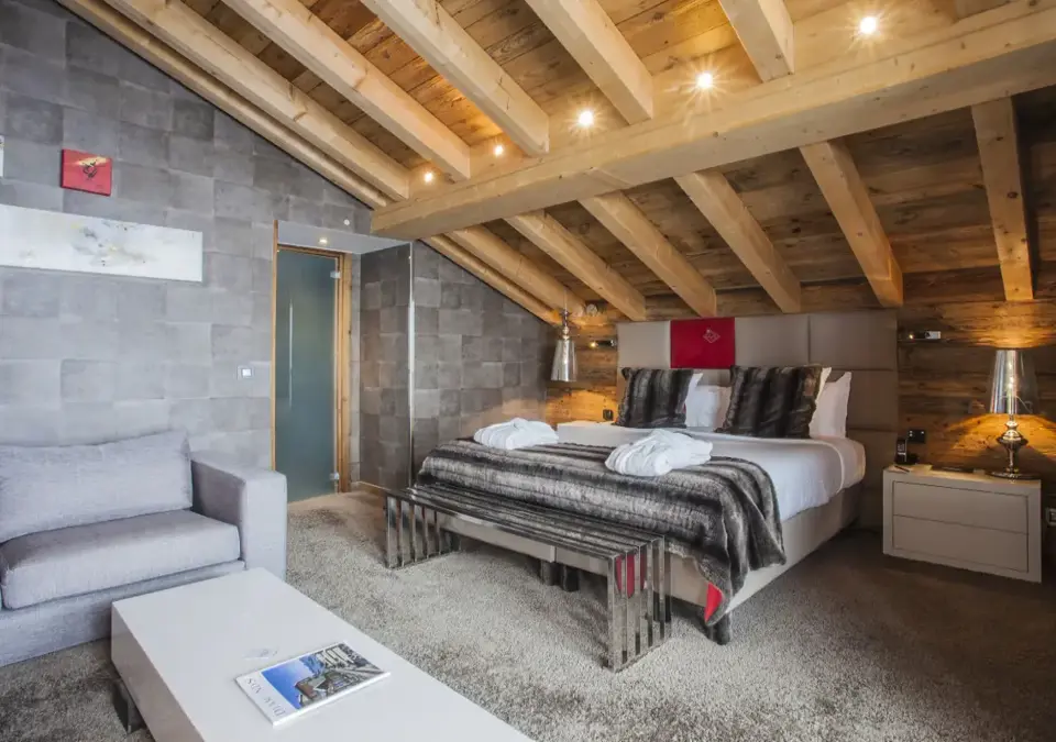 Koh-I Nor-Val Thorens-Typical hotel room (1).webp