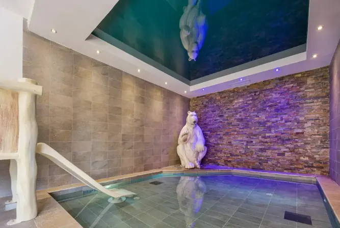 Chalets de Leana, Les Carroz d'Araches-Kids pool.webp