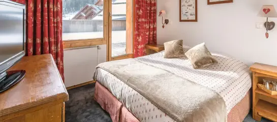 Small Classic room sleeping 2 (c.12m2):