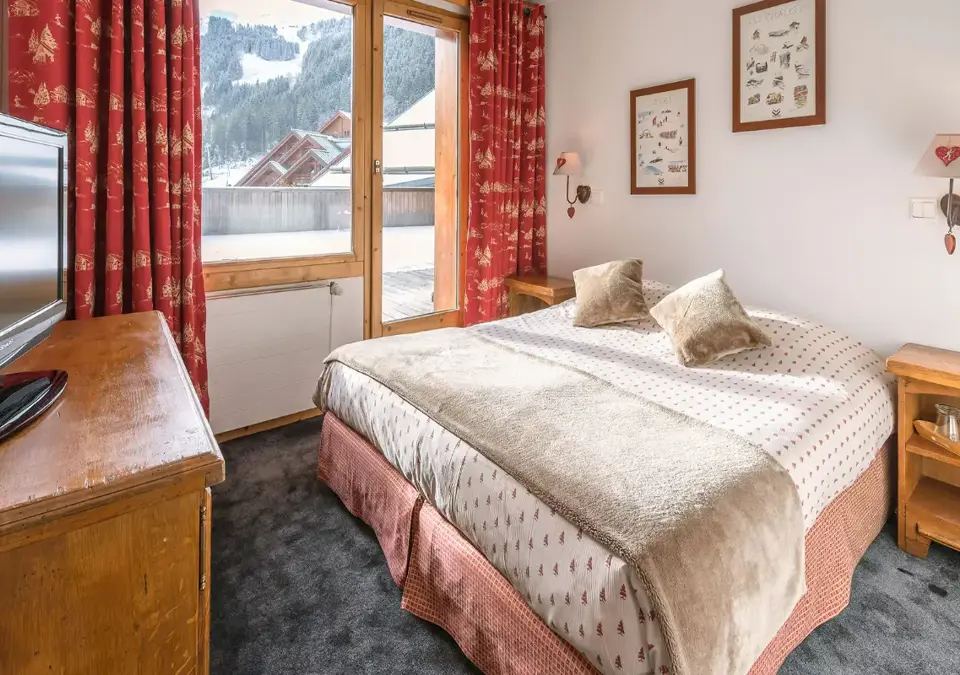 Eterlou-Meribel-chambre_classique (1).webp