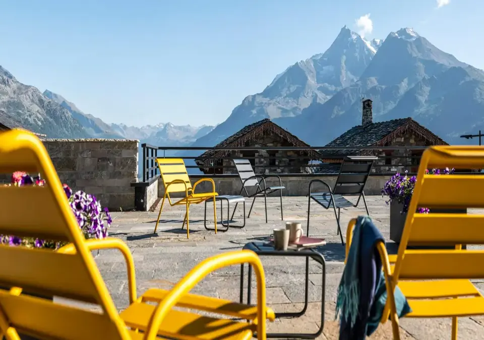 SUMMER-Alpen Lodge-La Rosiere-Terrace.webp