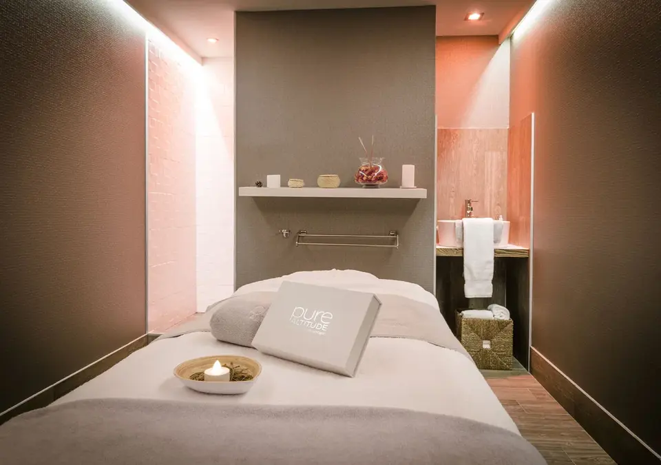 Hotel Pic Blanc, Alpe d'Huez-Treatment room.webp
