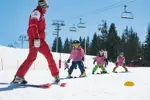 Les Gets ESF childrens ski school (©DavidJordaniis).webp