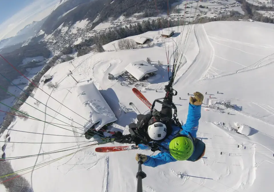 Le Grand Bornand paragliding (2).webp