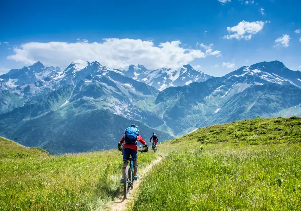 Les Contamines-Mountain biking.webp