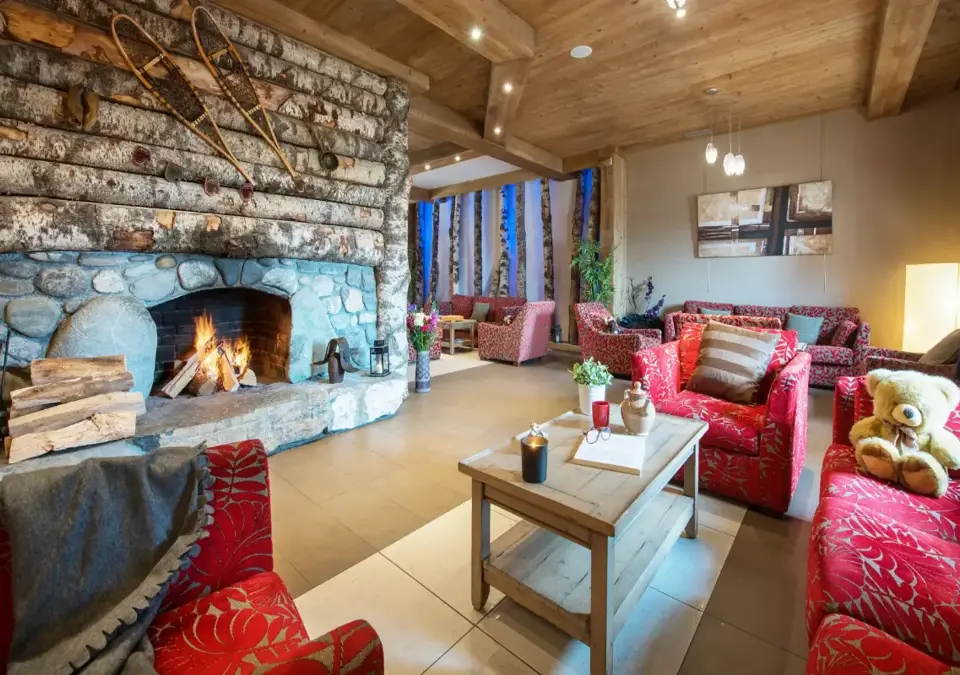 Les Clarines-Les Menuires-Residence reception (2).webp