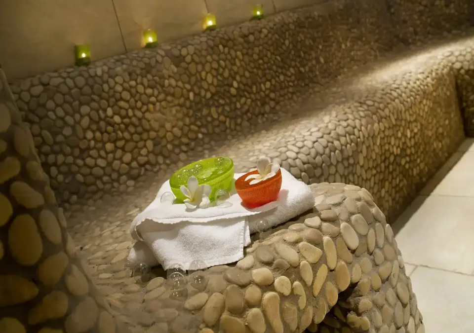 Les Granges du Soleil-La Plagne-Steam room.webp