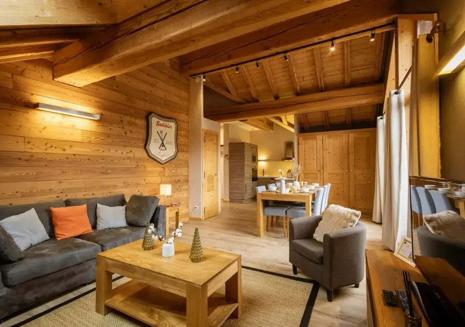 Adrien-Valloire-Apt 8 (5).webp