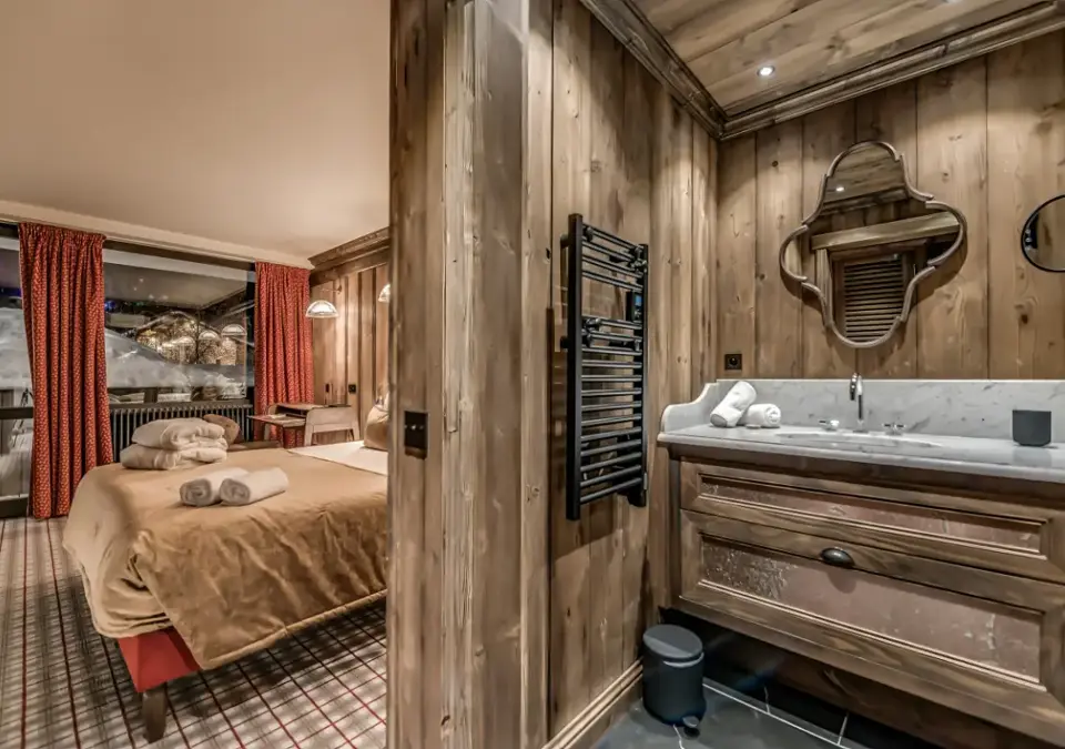 Hotel Le Val d'Isere-Val d'Isere-Quadruple bunk (andyparant) (1).webp