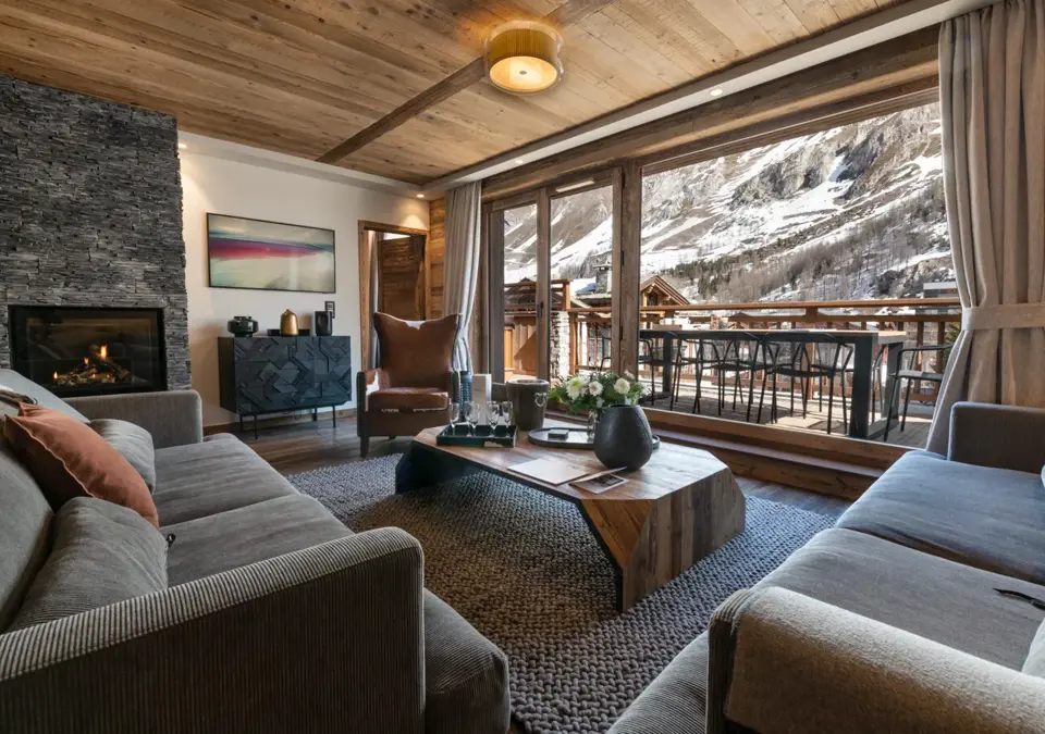 3-Alaska Lodge-Val d'Isere (3).webp