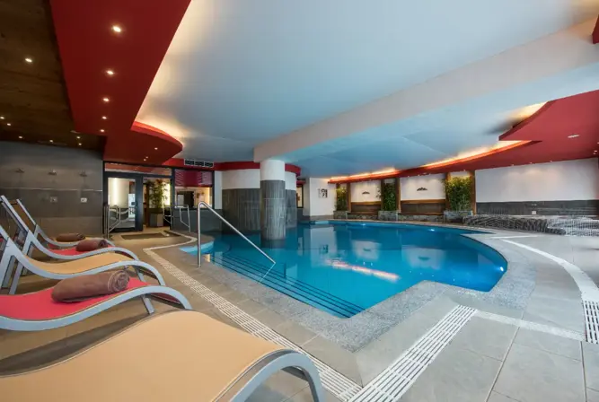 Les Clarines-Les Menuires-Indoor pool (2).webp