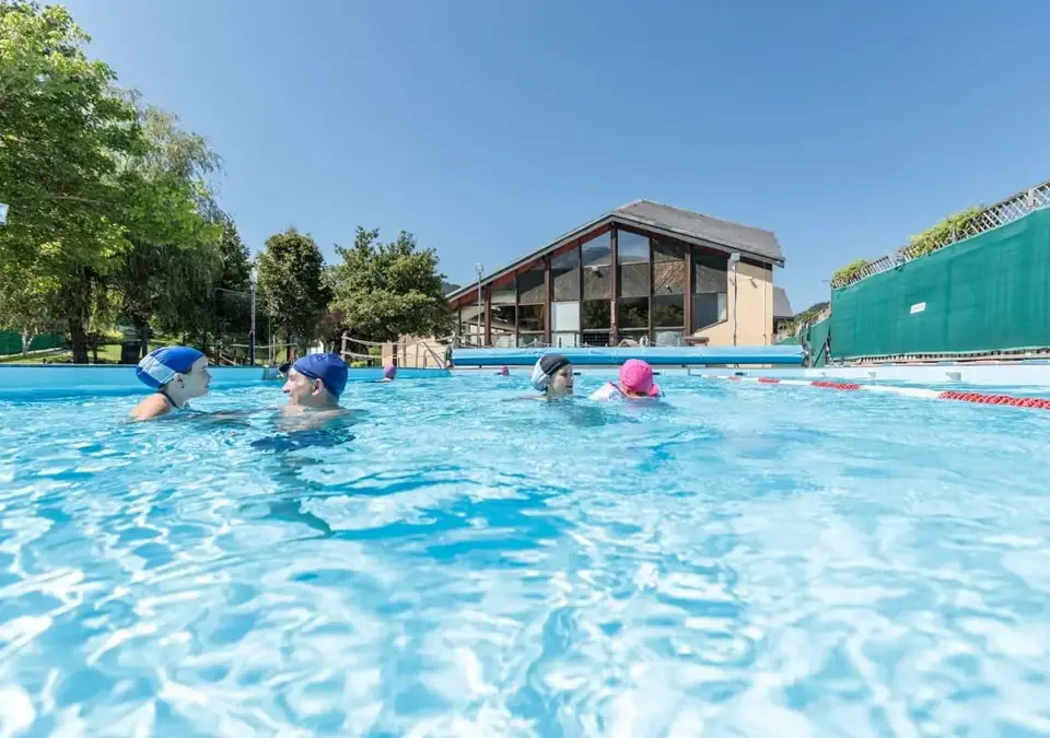 Villard de Lans outdoor pool.webp