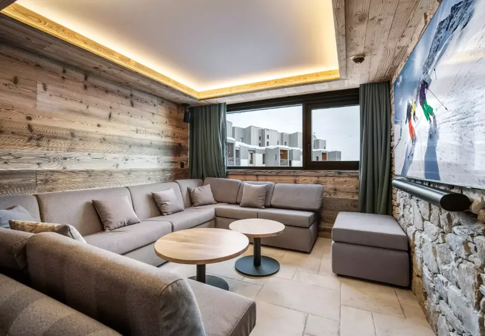 Le Quartz, Tignes Val Claret (self catered apartments) - Typical style of 204, 304, 404, 504, 602