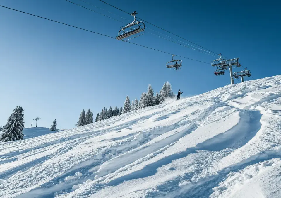 Combloux chairlift (3).webp