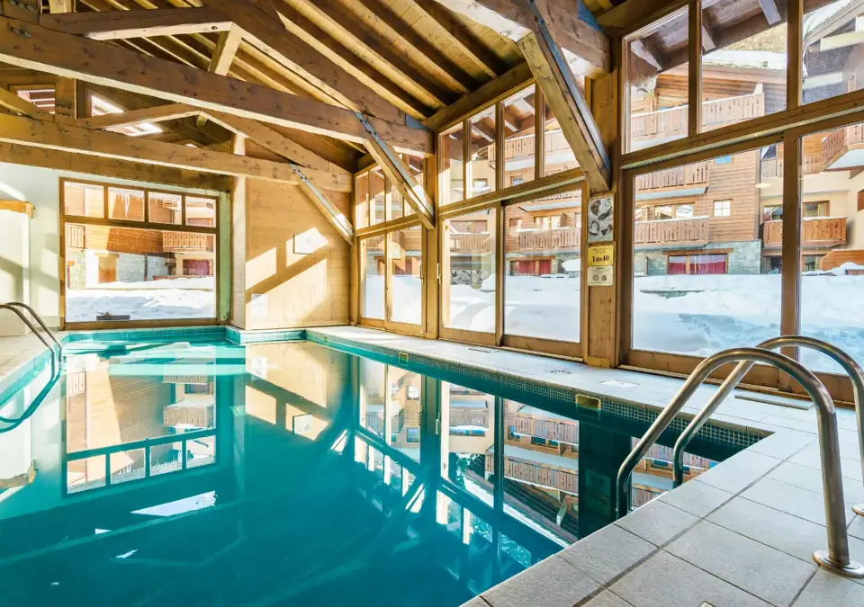 Les Chalets de Edelweiss-La Plagne-Indoor pool (2).webp