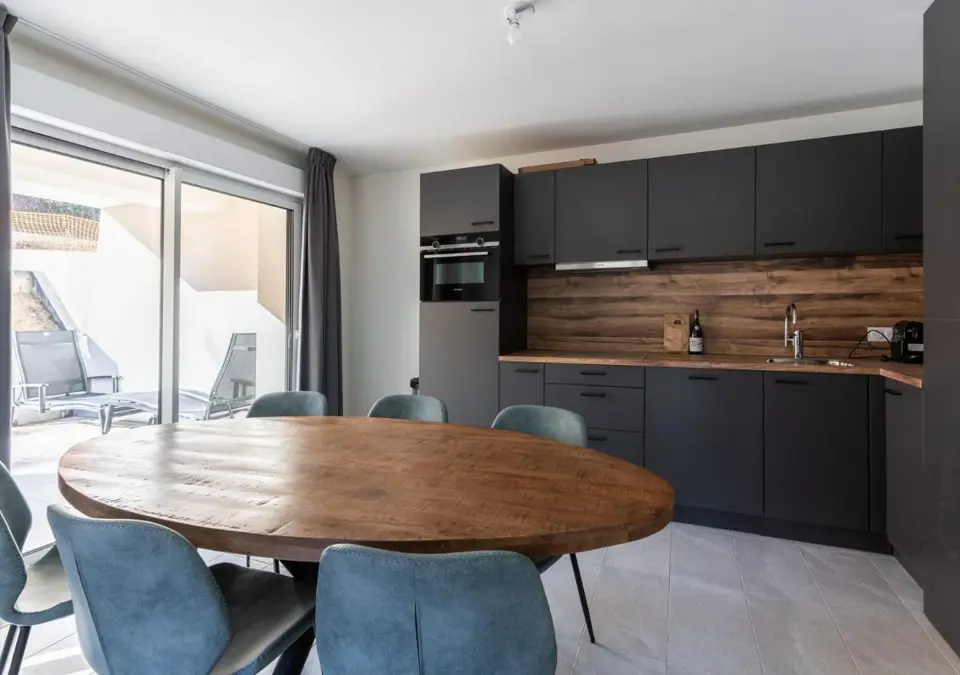 Meri-Bellcombe-Brides les Bains-Typical 2 bed 6 (2).webp