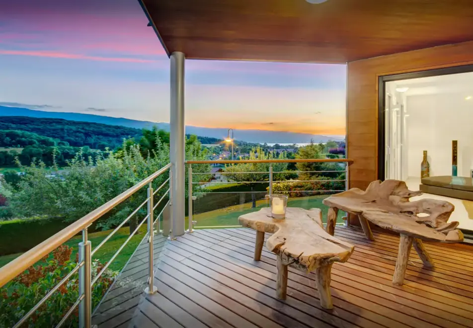 Villa Flying Dragon, Lake Annecy (self catered chalet) - Beautiful views