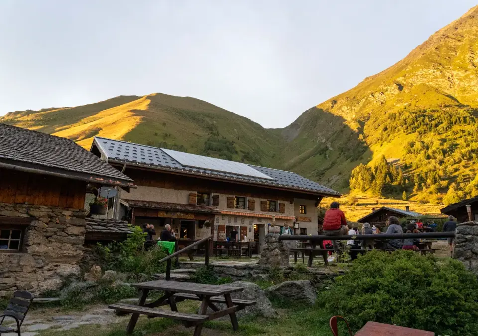 St Gervais-Mont Blanc-Refuge de Miage.webp