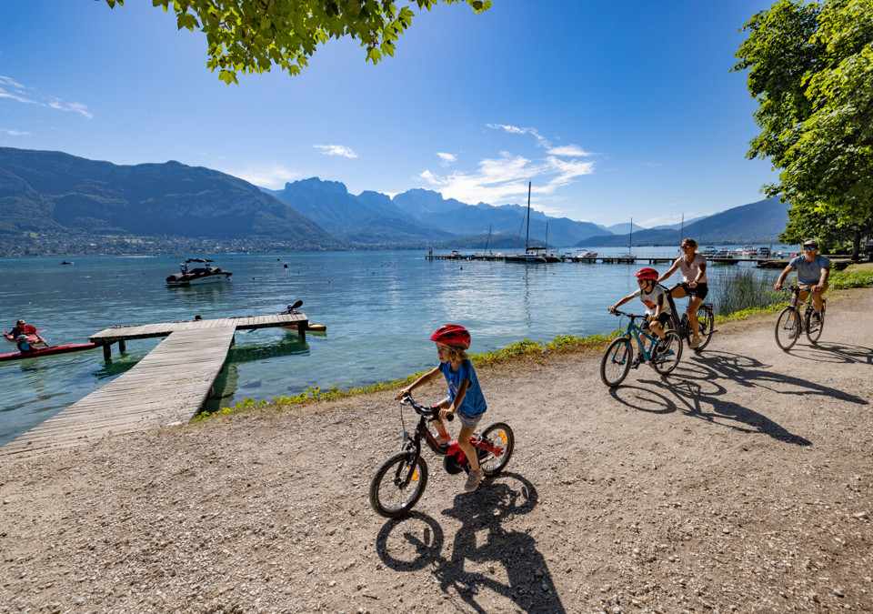 Lake Annecy-Biking (1).JPG