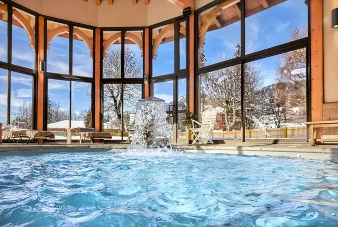 Neige et Roc-Samoens-Indoor pool (3).webp