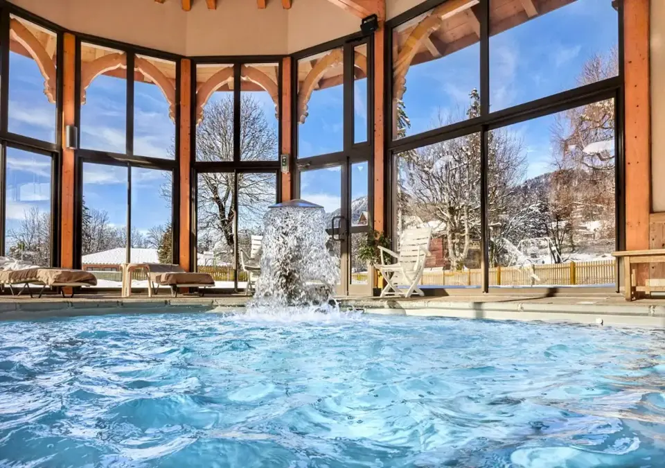 Neige et Roc-Samoens-Indoor pool (3).webp