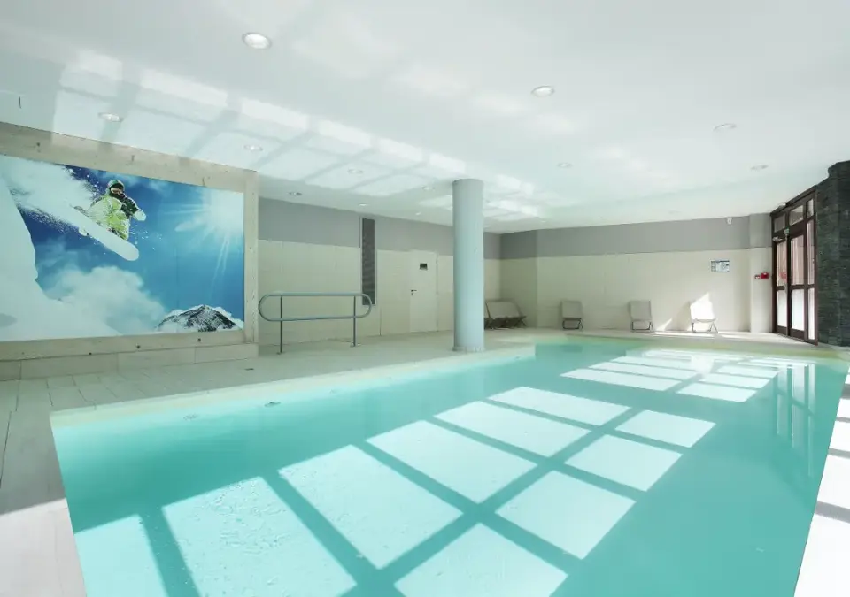 Le Panoramic-Flaine-Indoor pool.webp