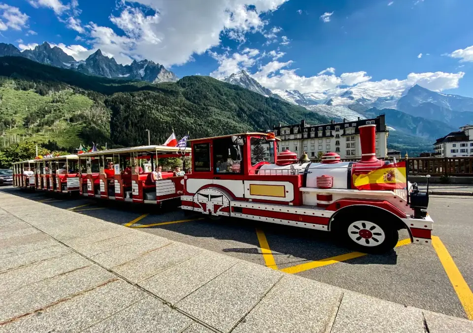 Chamonix-Mont Blanc-Tourist train.webp