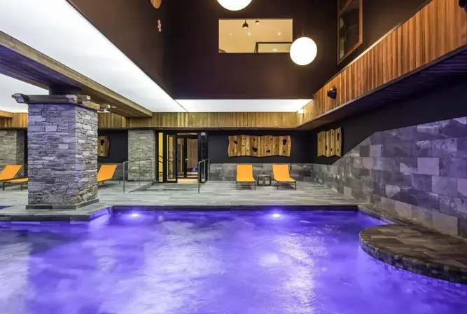 Hotel St Charles-Val Cenis-Indoor pool.webp