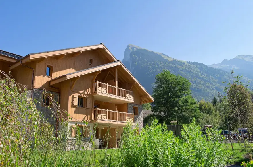 SUMMER - La Reine des Pres-Samoens (1).webp