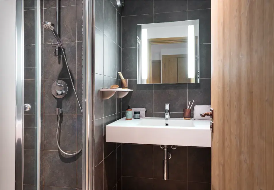 Chalets du Forum, Courchevel (self catered apartments) - Typical apartment style