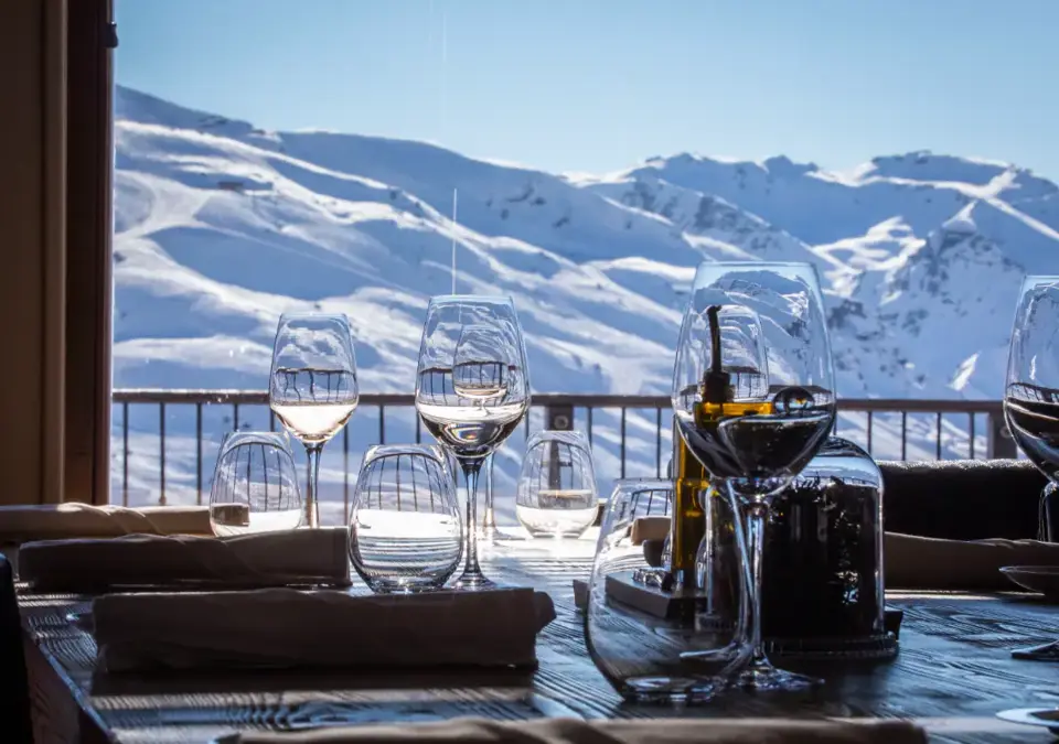 Koh-I Nor-Val Thorens-Restaurant Le Diamant Noir (1).webp