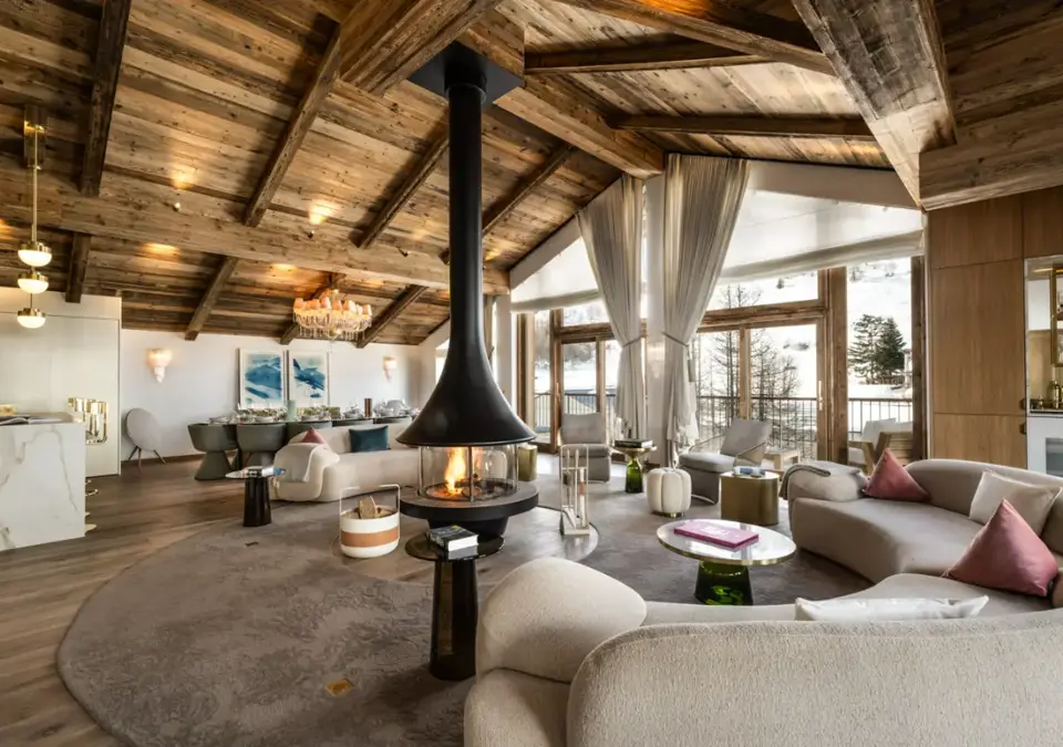 Silverstone_5_Chalet 5 (P.Gal) (4).webp