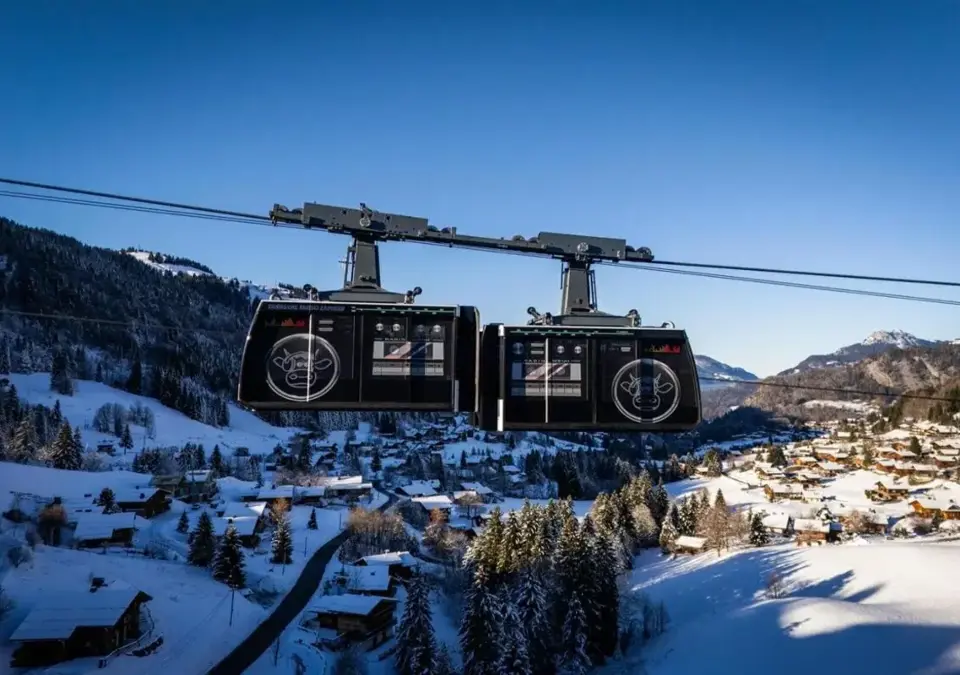 La Clusaz gondola .webp