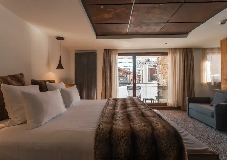 Daria-I Nor-Alpe d'Huez-Typical room styles (©Norman Giry) (3).webp