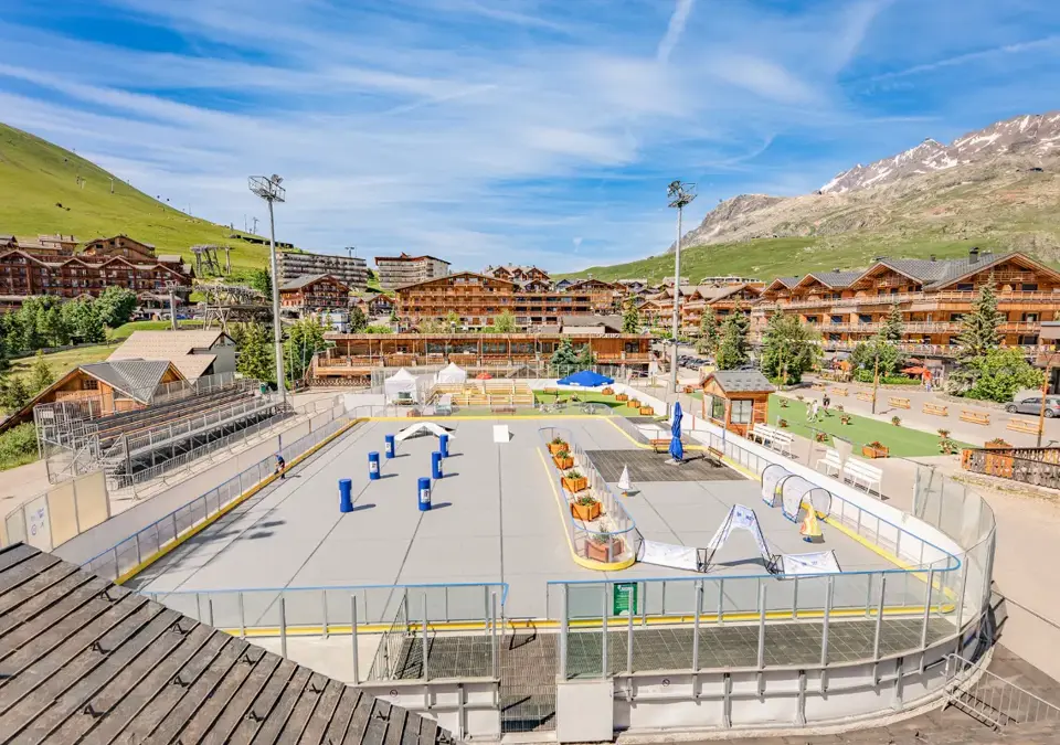 Alpe d'Huez water playground for kids.webp