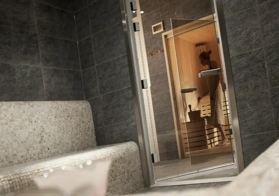 Le Coeur d'Or-Bourg St Maurice-Steam room.webp