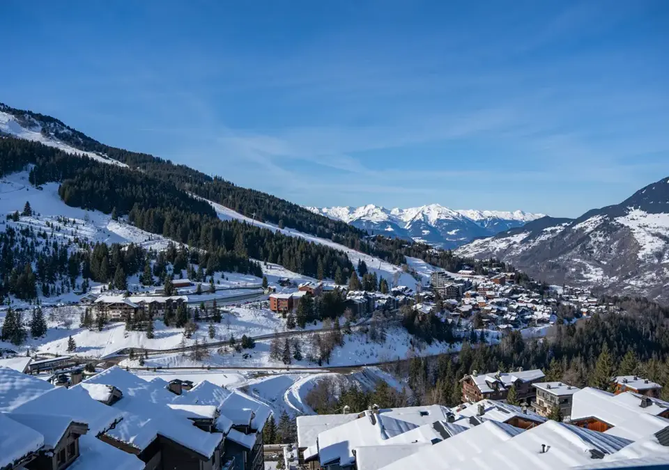 Steamboat-Courchevel-Valley view.webp