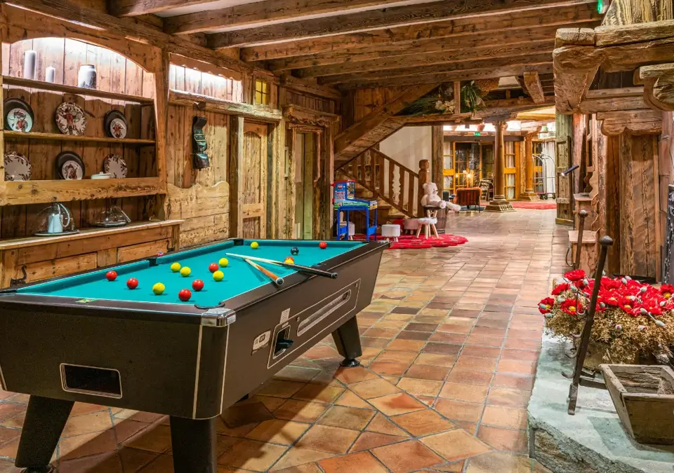Les Suites du Montana-Tignes-Reception (©Noman Giry).webp