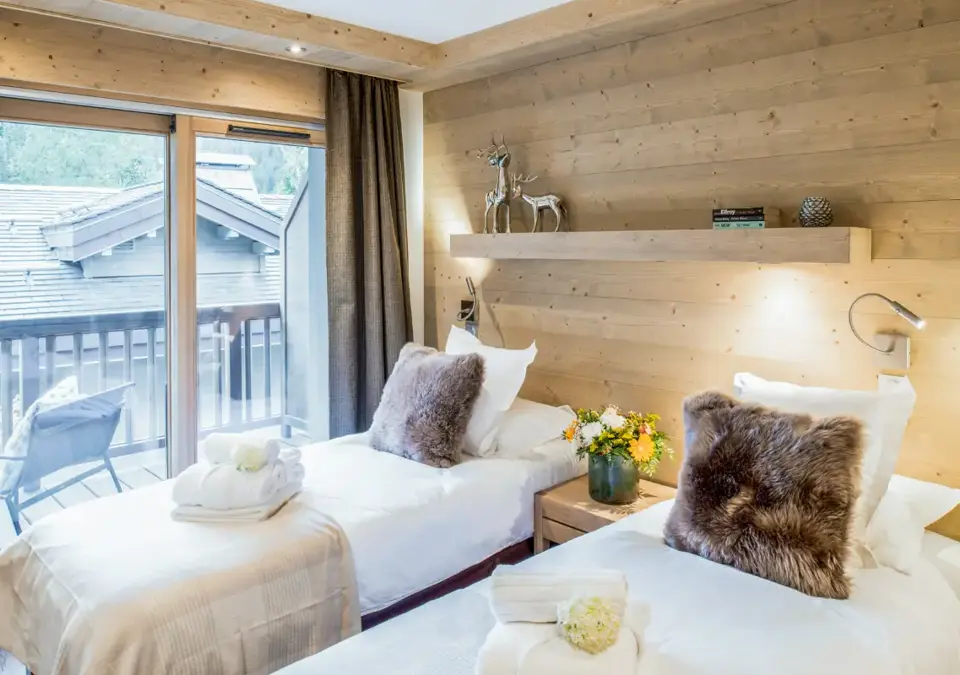 D09-Courchevel-Mammoth Lodge (1).webp