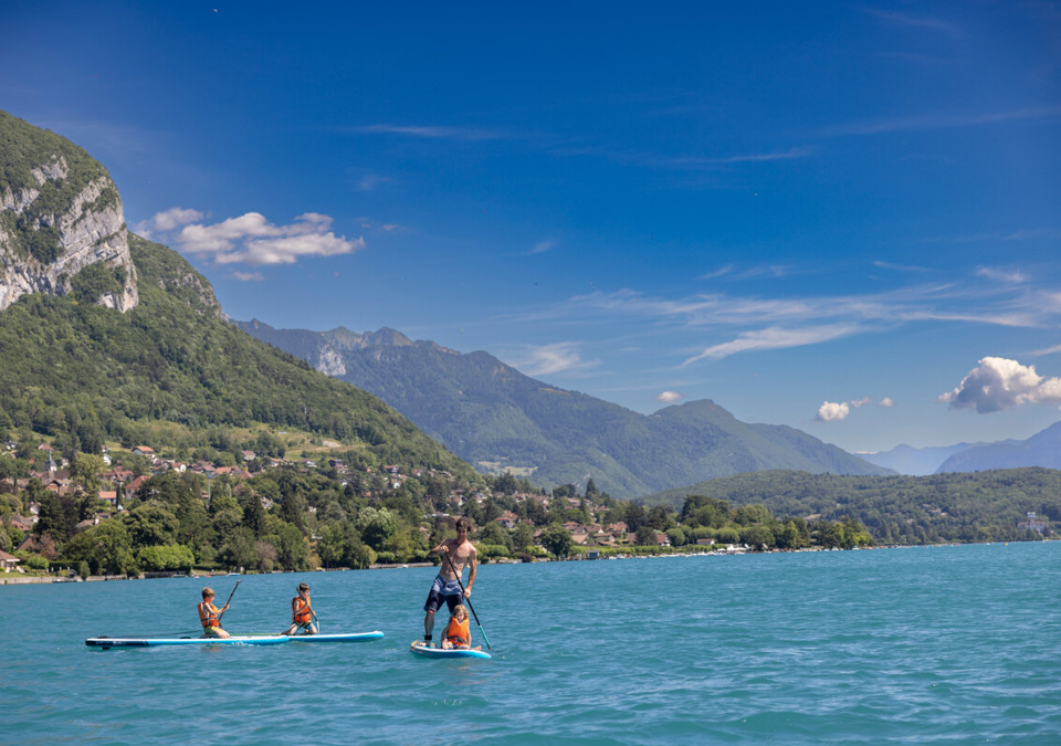 Lake Annecy-Paragliding (2).JPG