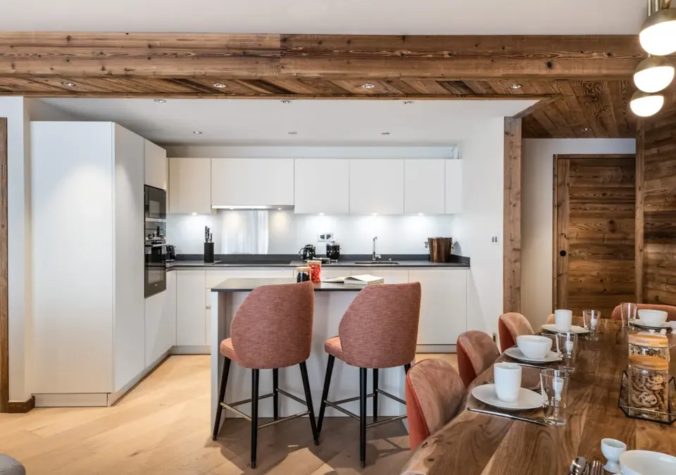 2-Alaska Lodge-Val d'Isere (2).webp